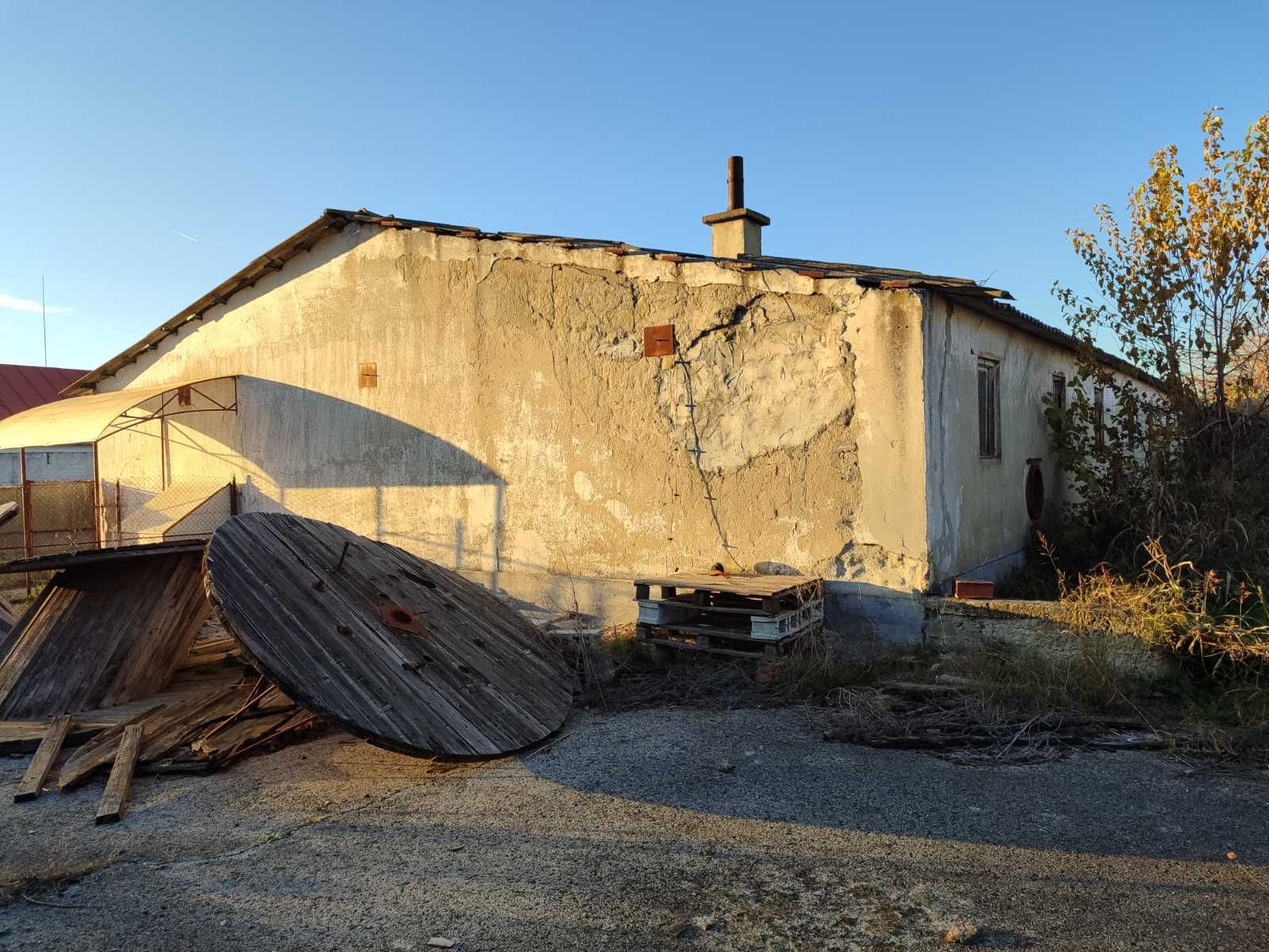 Промишлено Помещение в Плачи Дол