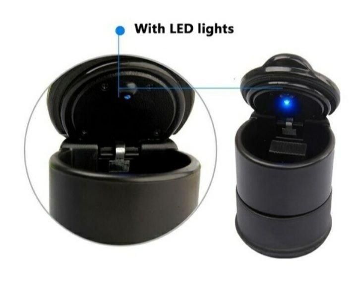 Пепелник за кола с LED лампа А-3086
