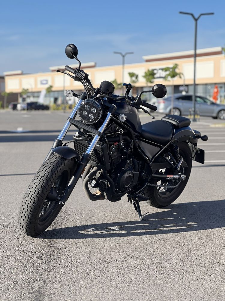 Honda REBEL 500 impecabil