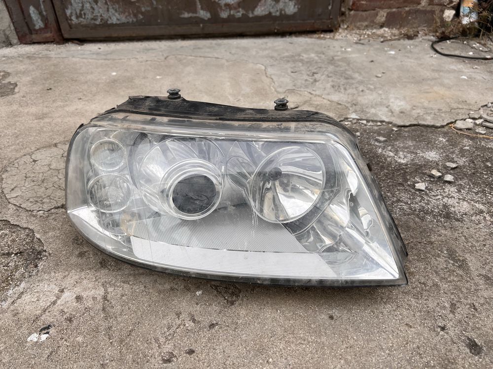 Ксенонов фар за Vw Sharan/Xenon/Фолксваген Шаран