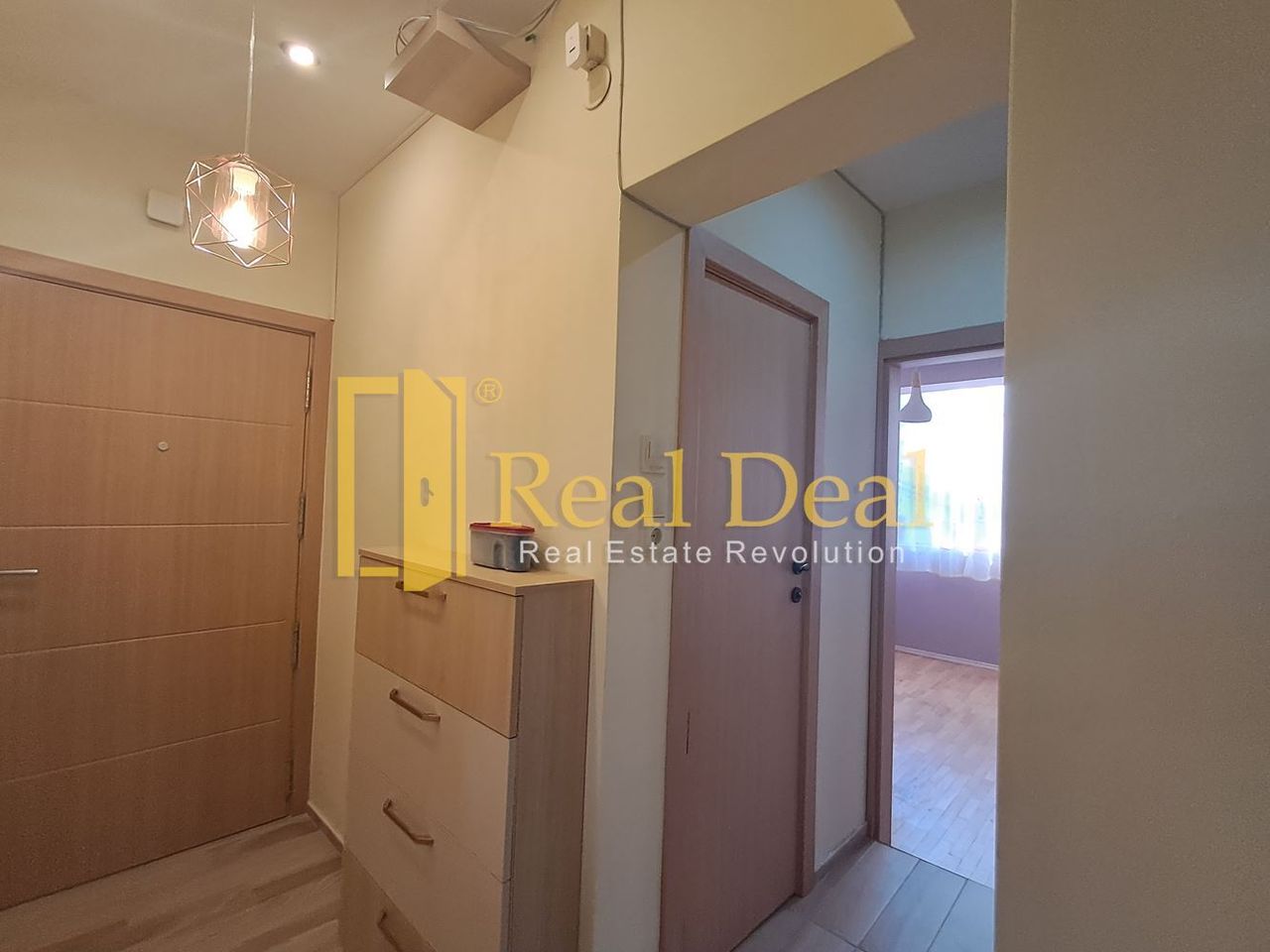 Дава се под наем Тристаен апартамент в София, Гео Милев - 75 кв.м за 700 € - Снимка #12