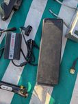 Продавам ел.батерия BOSCH със зарядно