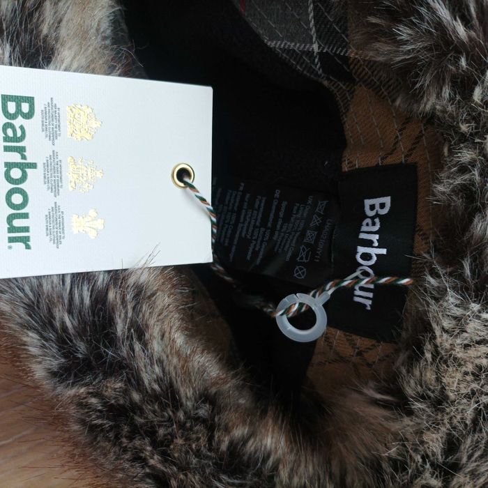 Barbour дамска шапка