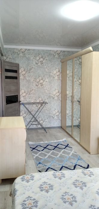 Сдаётся 3 комн  кварт  в центре