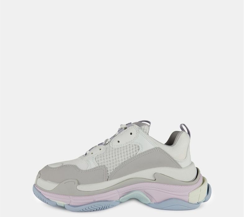 Разпродажба ! Дамски маратонки Balenciaga Triple S номера 35 и 36