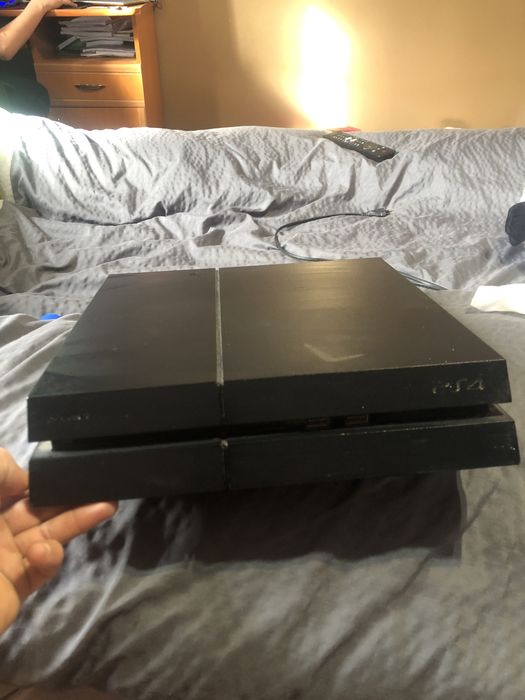 Vand ps4 pro detali in priv