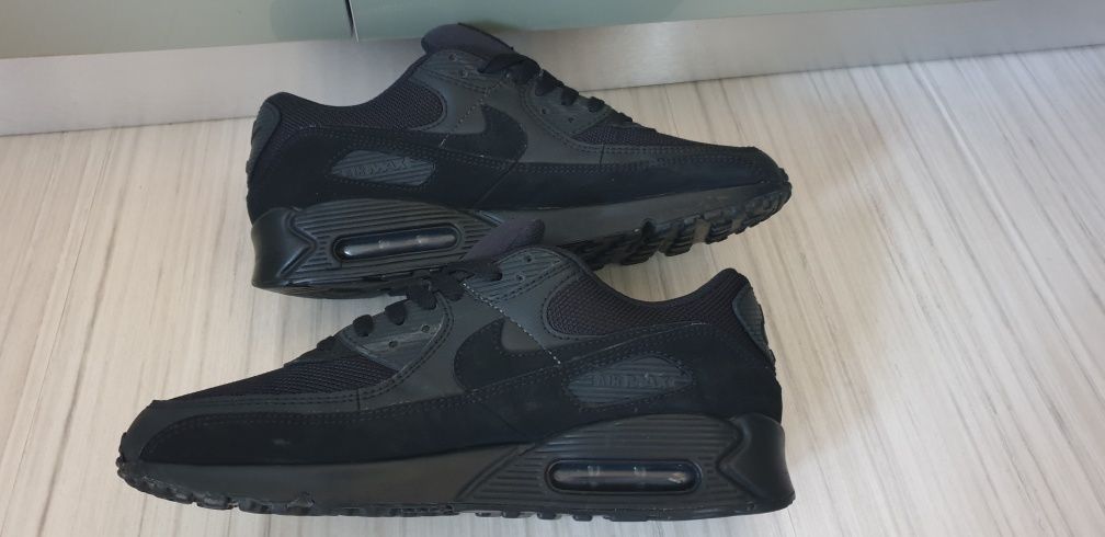 Nike Air Max 90  UK 8.5  Mens  43 /27.5см ОРИГИНАЛ! Мъжки Маратонки!