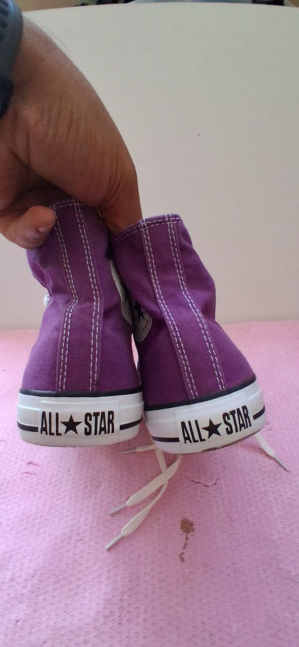 Bascheți Converse All Star mărimea 42