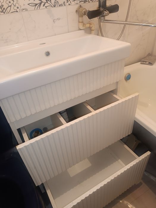 Тумба с раковиной для ванной