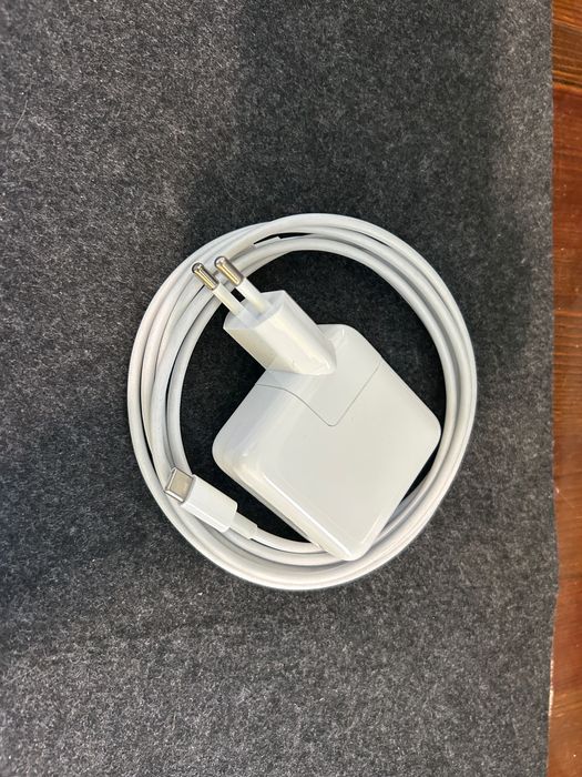 MacBook Air M1 256gb space grey