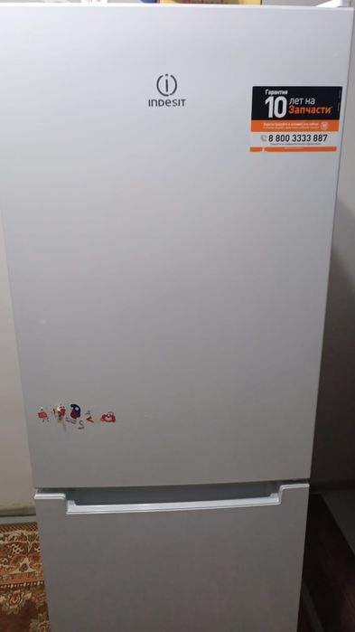 Продам холодильник Индезит