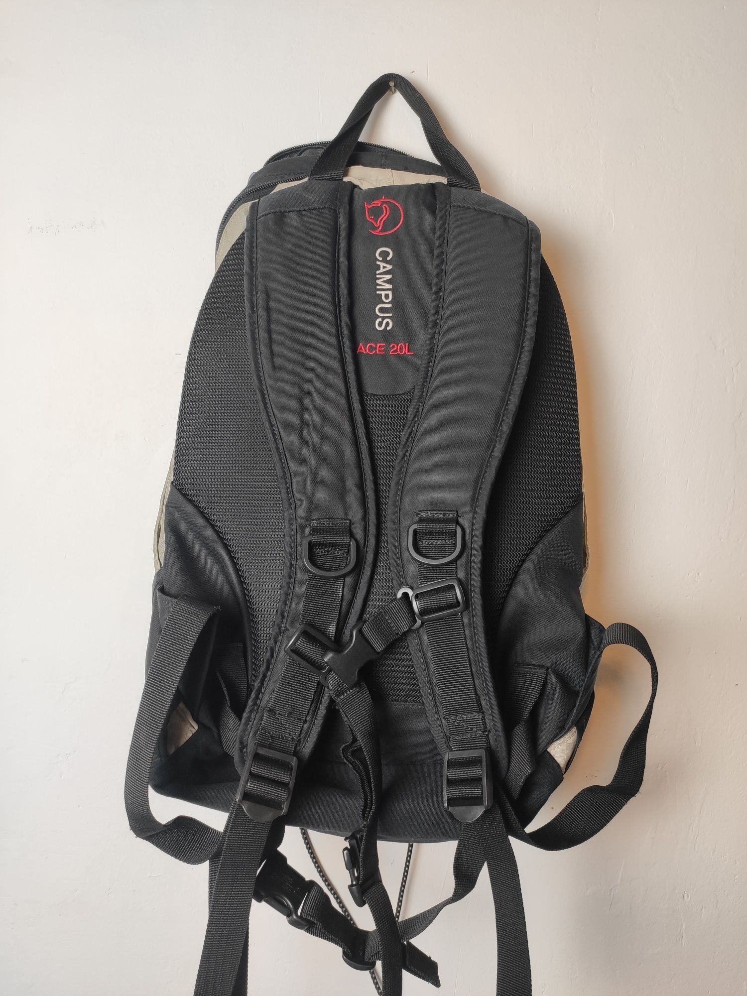 Fjallraven Campus 20L Раница