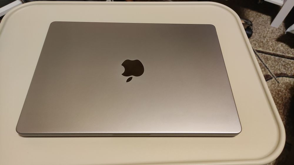 MacBook Pro M1 Pro, 1 TB SSD, 16 GB RAM, в отлично състояние — миниатюра 1