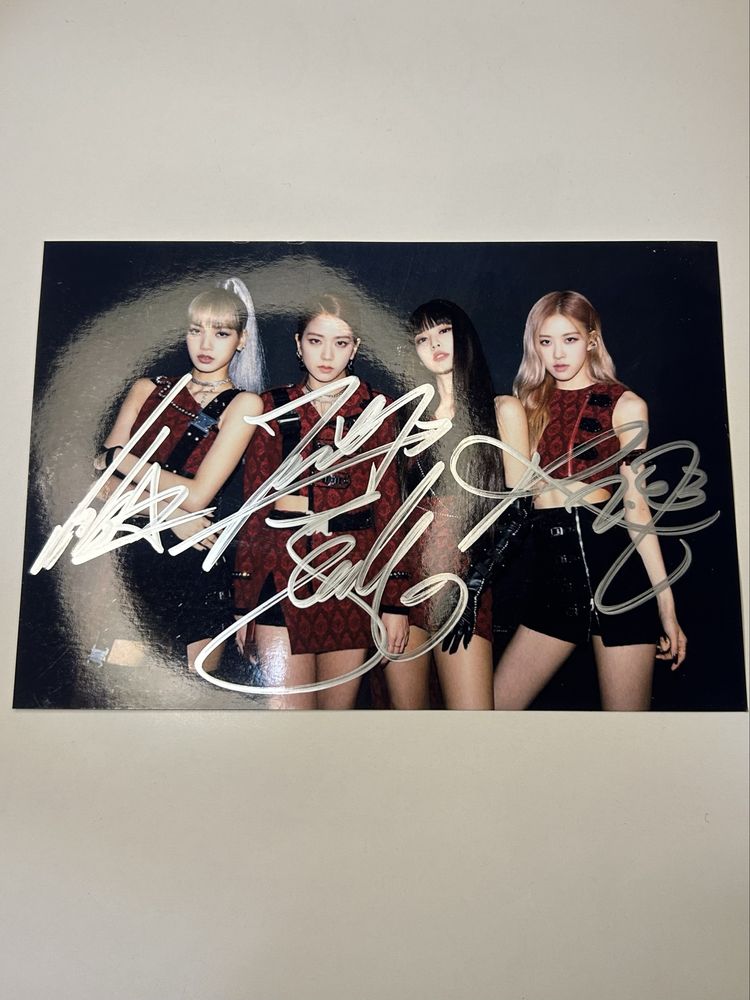BLACKPINK автограф