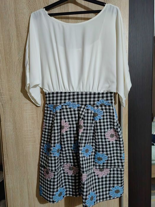 Спортно елегантни рокли