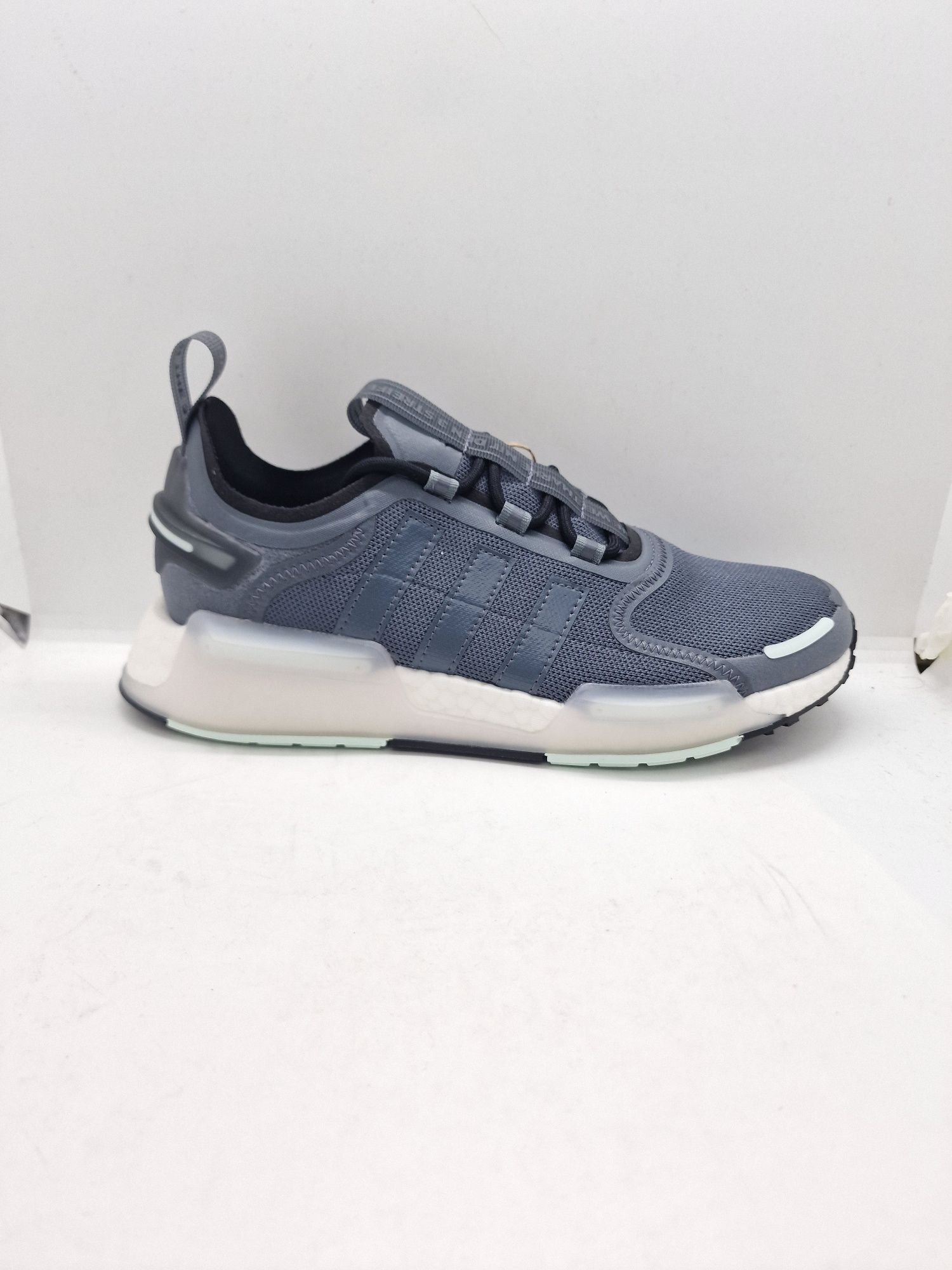 Adidas NMD V3 GZ4353 nr. 39 1/3,40,40 2/3