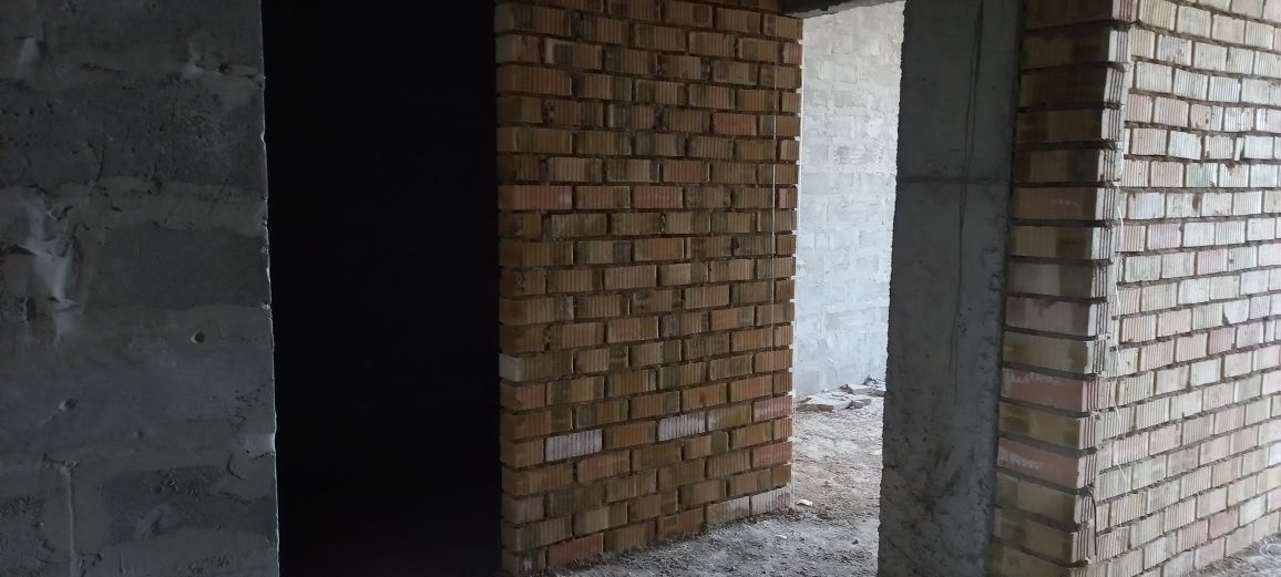 Квартира в новостройке. В районе Туркман гузар. Проезжая фэмили парк