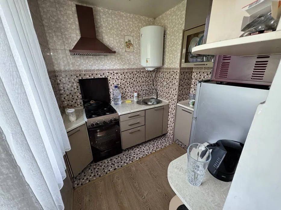 Продаётся 1в2 кв. Ул. Чингиз Айтматова, 42м2. Мирзо-Улугбекский район.
