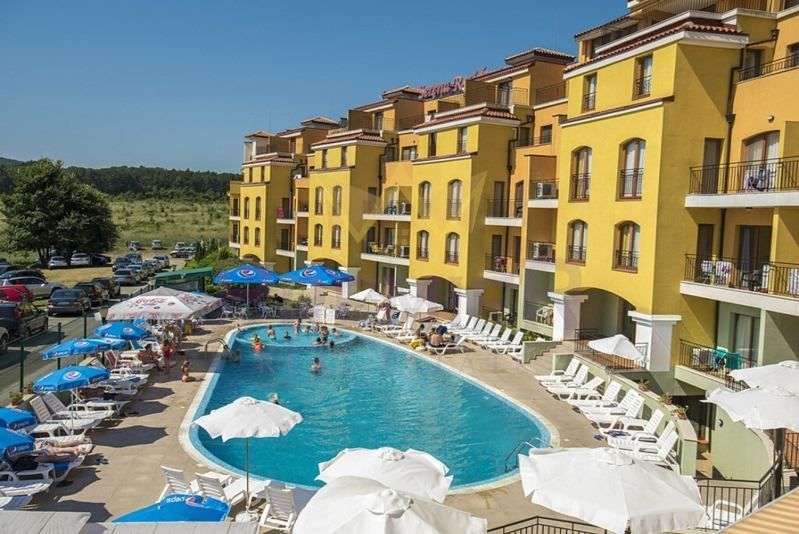 Продава се Едностаен апартамент в Созопол - 44 кв.м за 1428 €/кв.м - Снимка #3