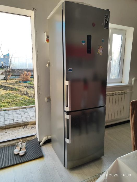 Холодильник серго цвета