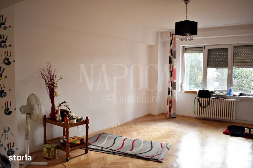 Apartament 4 camere de vanzare in Rogerius Oradea, Oradea