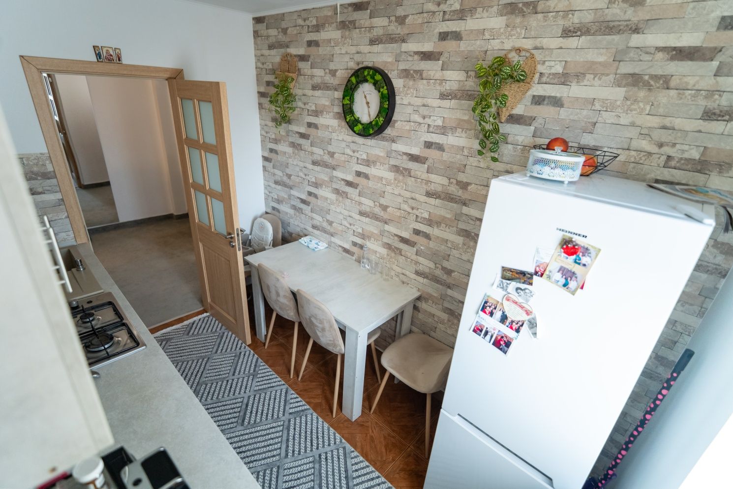 Apartament 3 camere 68mp
