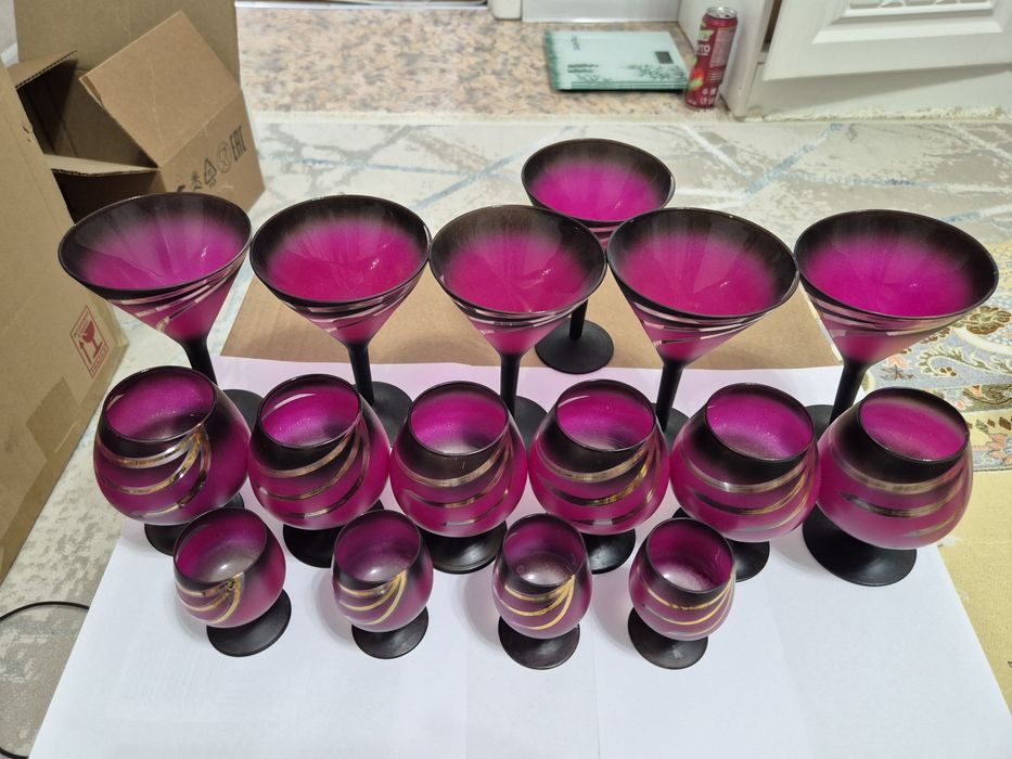 СРОЧНО продается хрусталь бокалы разного цвета