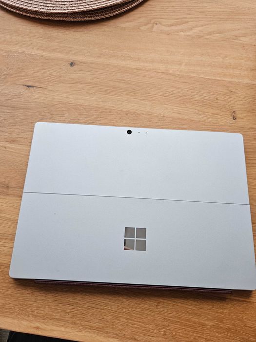 Microsoft Surface Pro 6