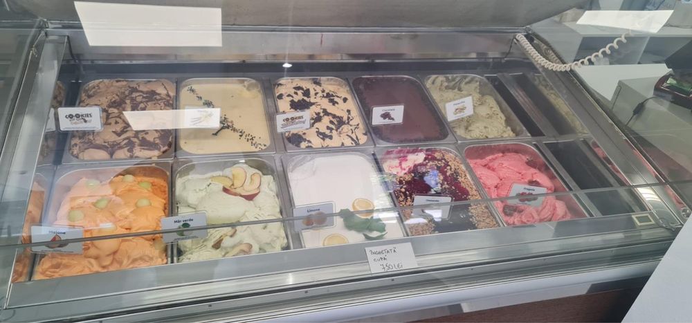 Vitrine frigorifice pentru prajituri si patiserie ( set)