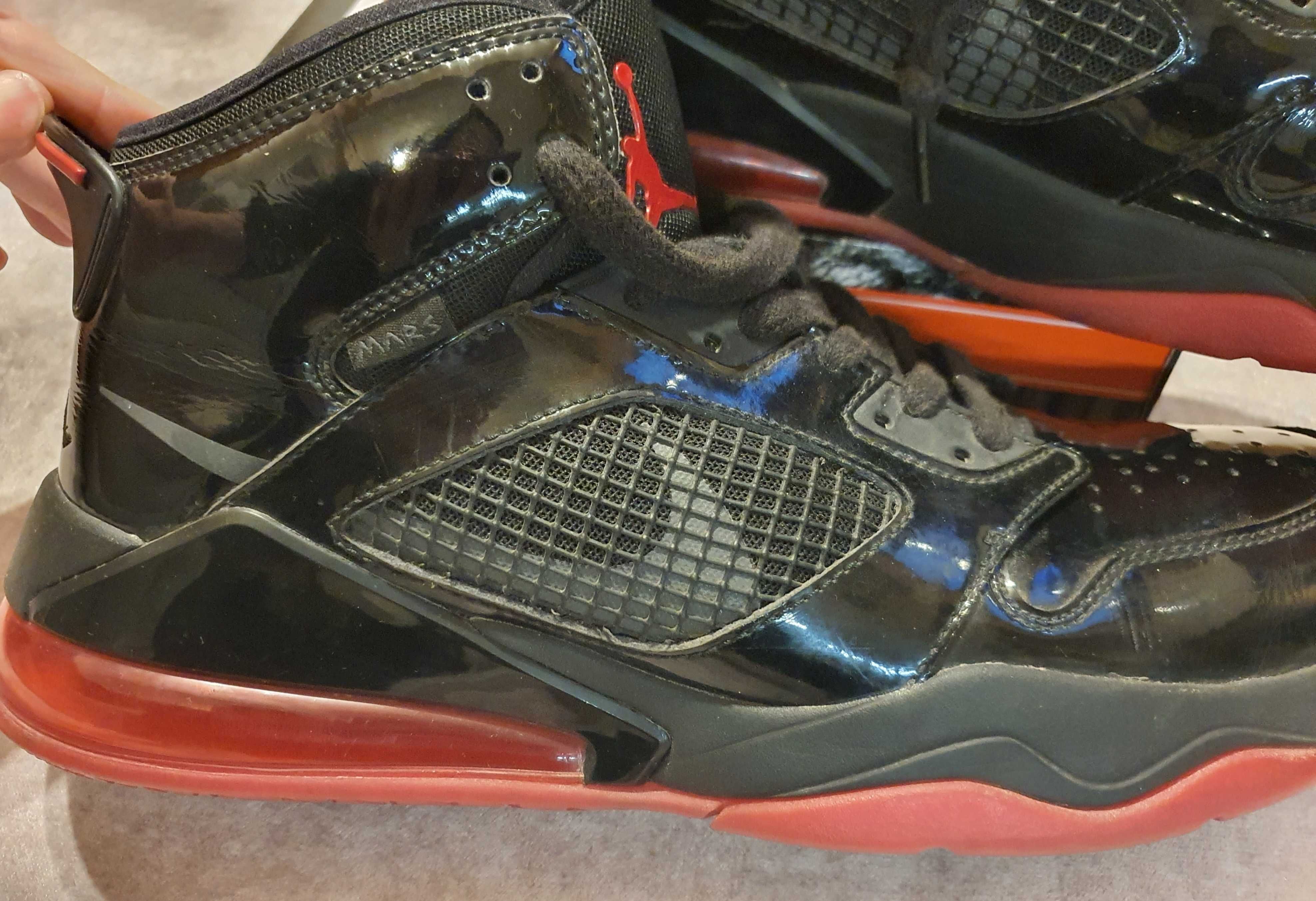 Nike Air Jordan Mars 270 мъжки черни червени спортни маратонки