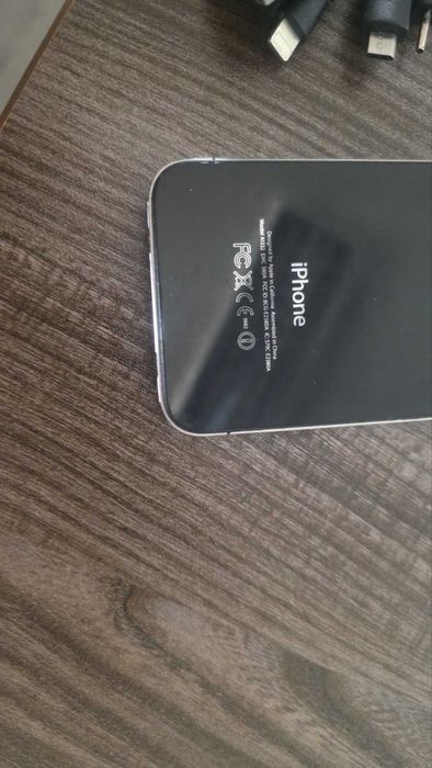 Употребяван Iphone 4 128gb