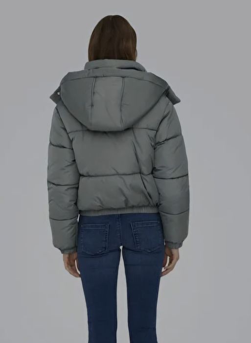 Зимно яке на марката ONLY