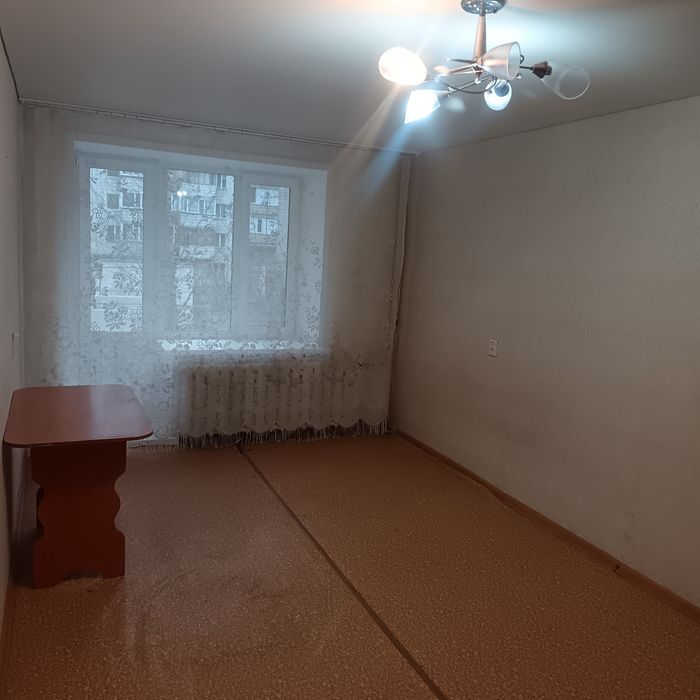 Продам 1 ком улутшенную квартиру