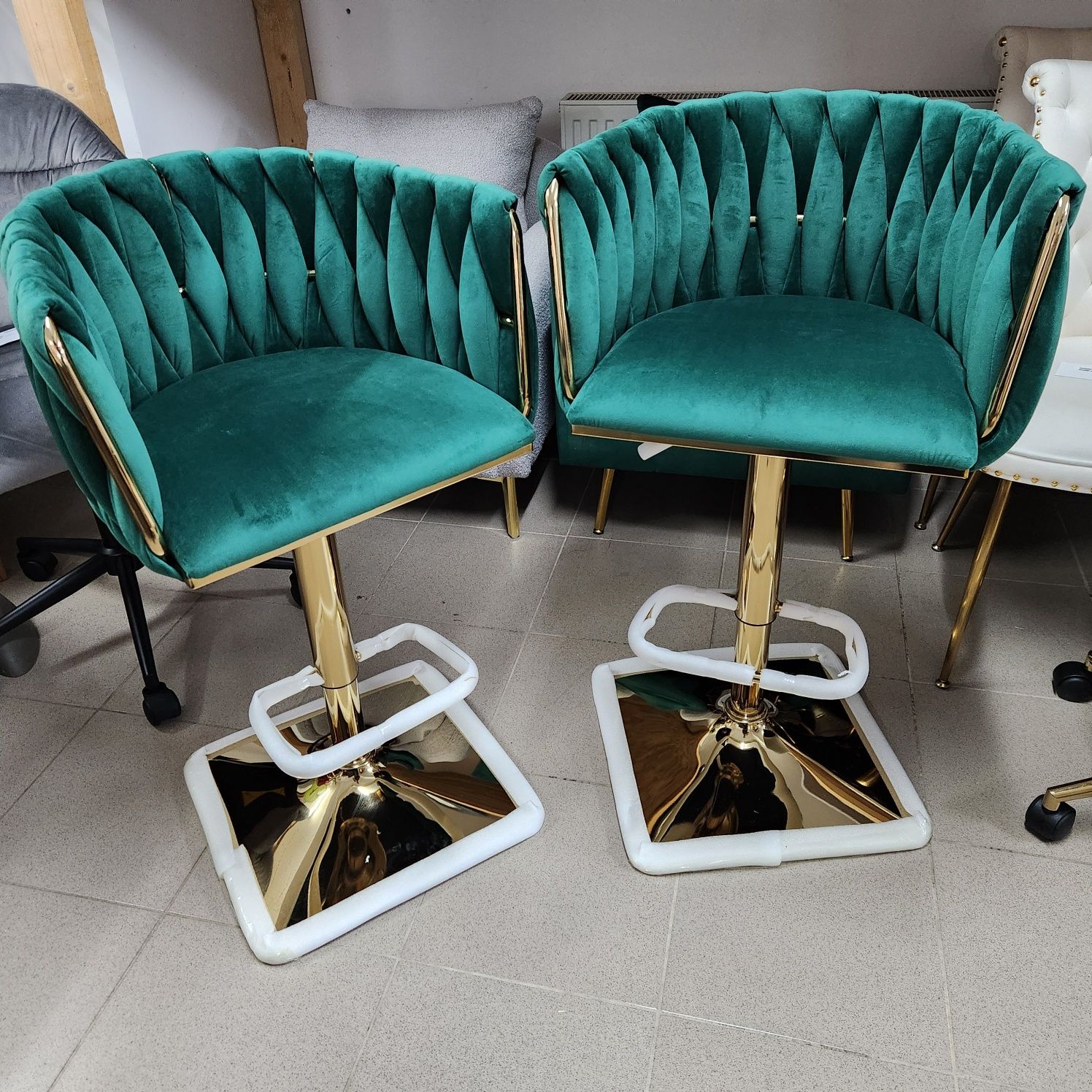 NOU Set 2 scaune bar catifea verde smaragd