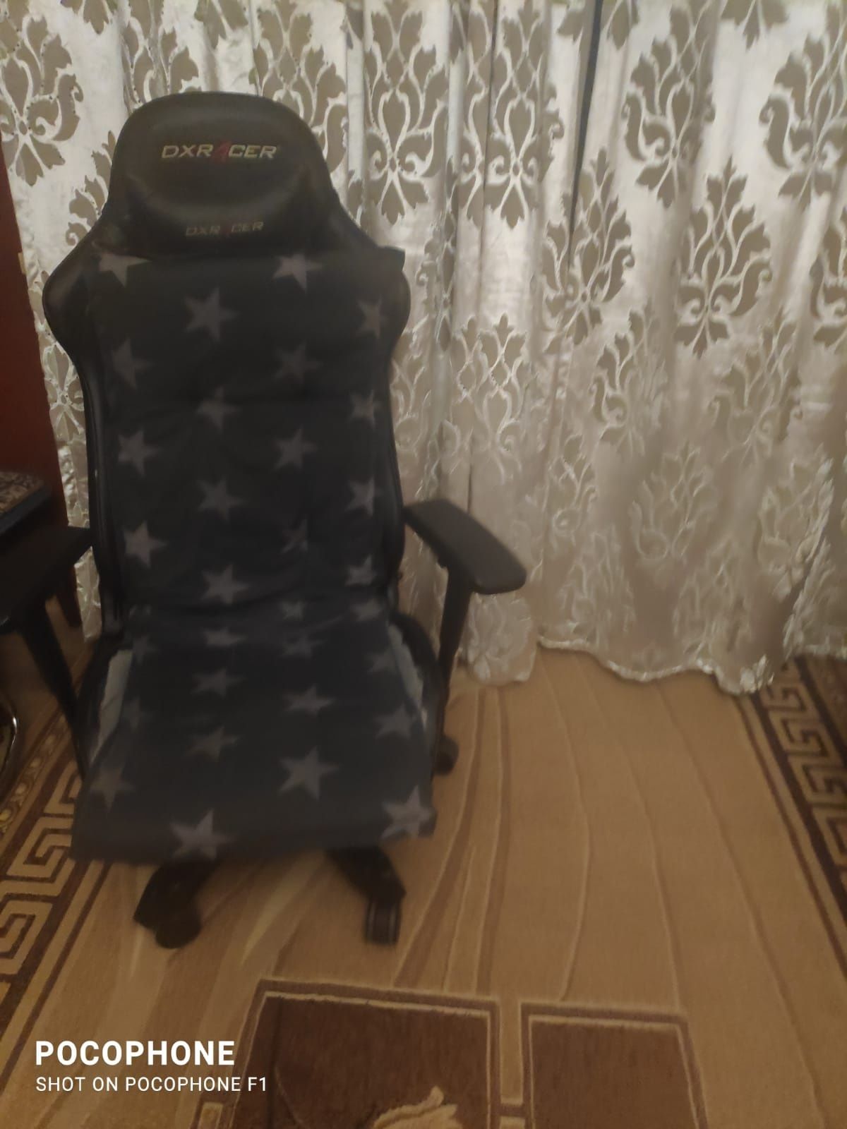 Кресло            .