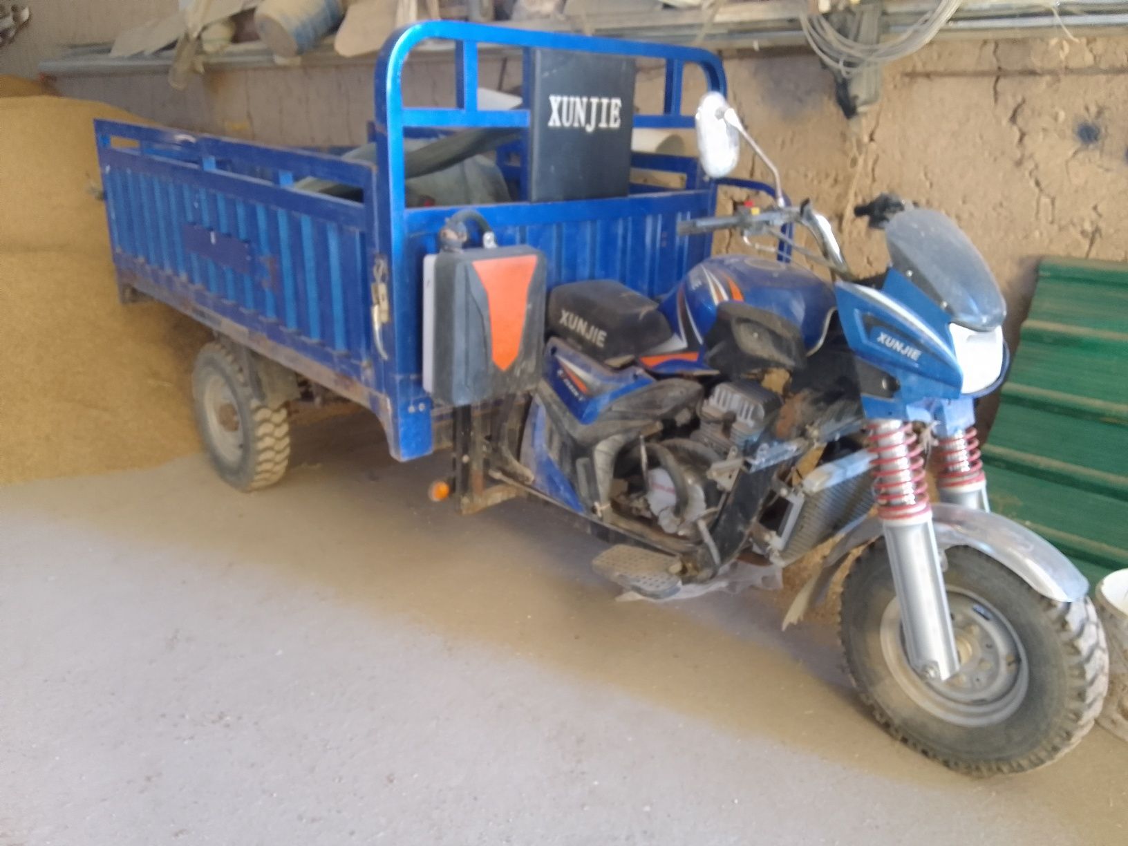 HUNJIE moto sotiladi