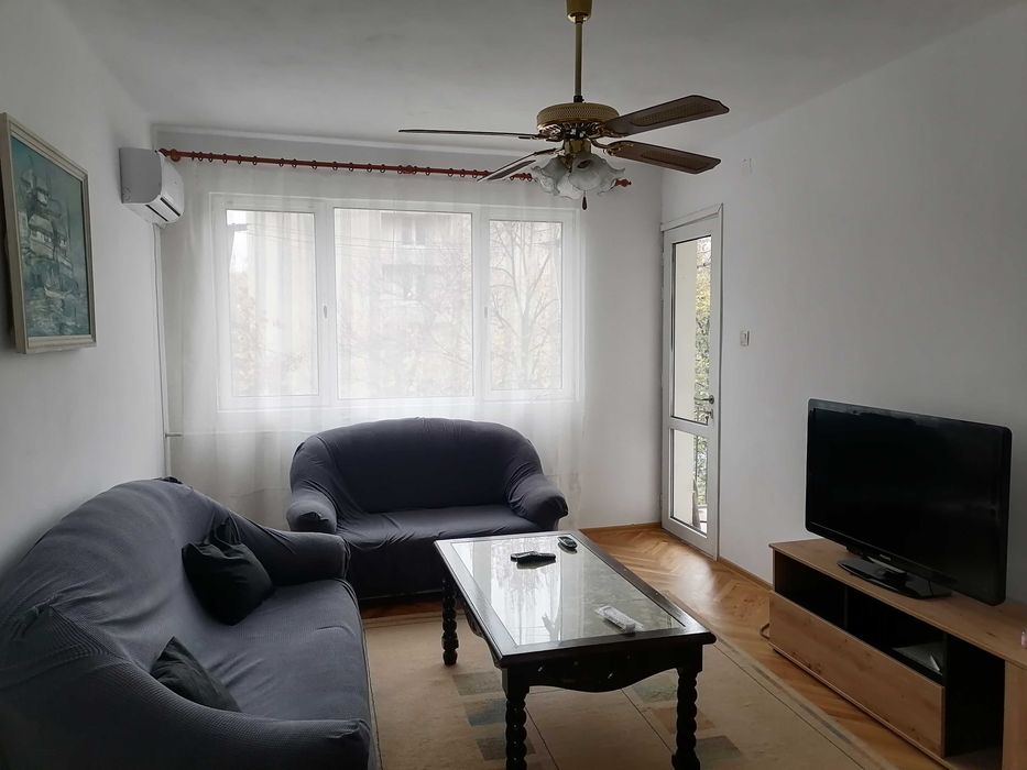 Четиристаен апартамент под наем