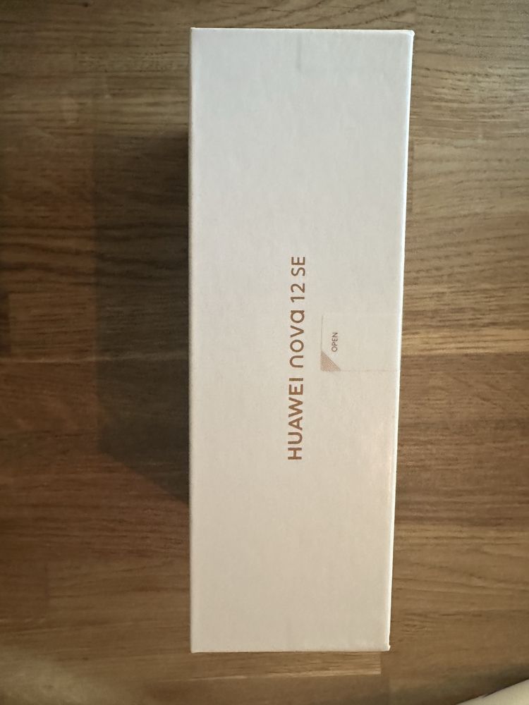 Телефон Huawei nova 12 SE