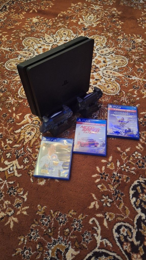 Playstation 4 Slim 500 GB