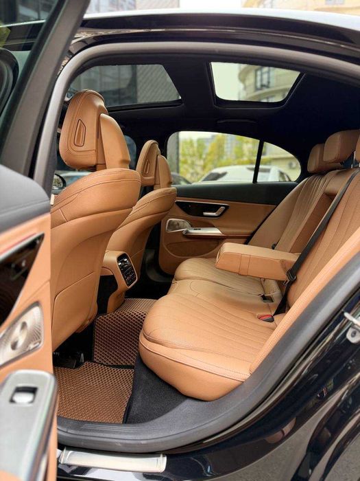 Mercedes - Benz E300