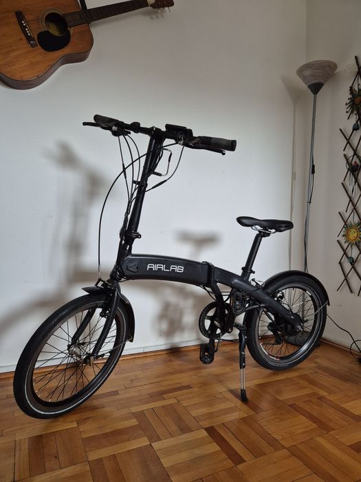 Bicicletă asistată electric pliabilă
