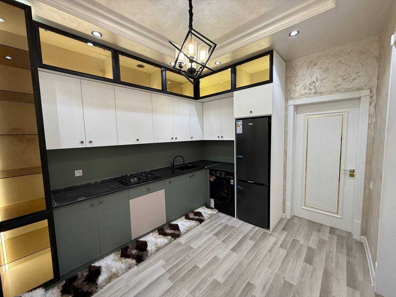 4х комнатная квартира 4 этаж, 100 м/кв, Шота Руставели