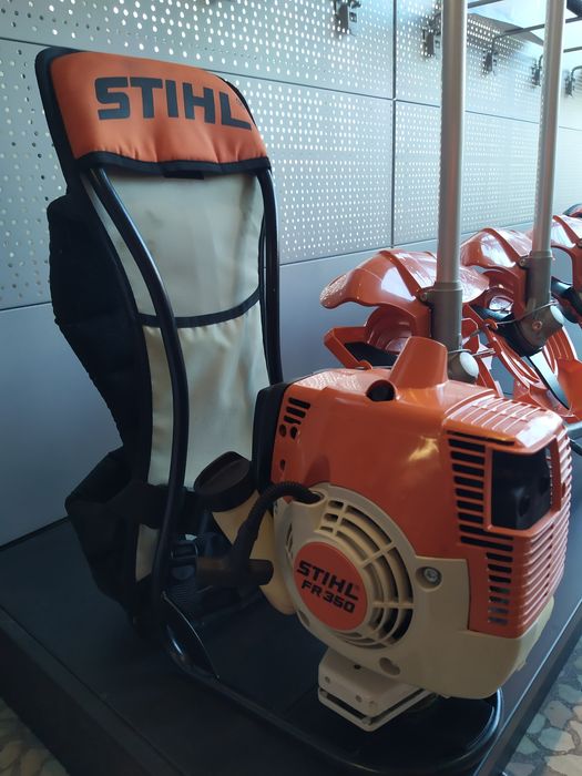 Гръбен моторен храсторез STIHL
