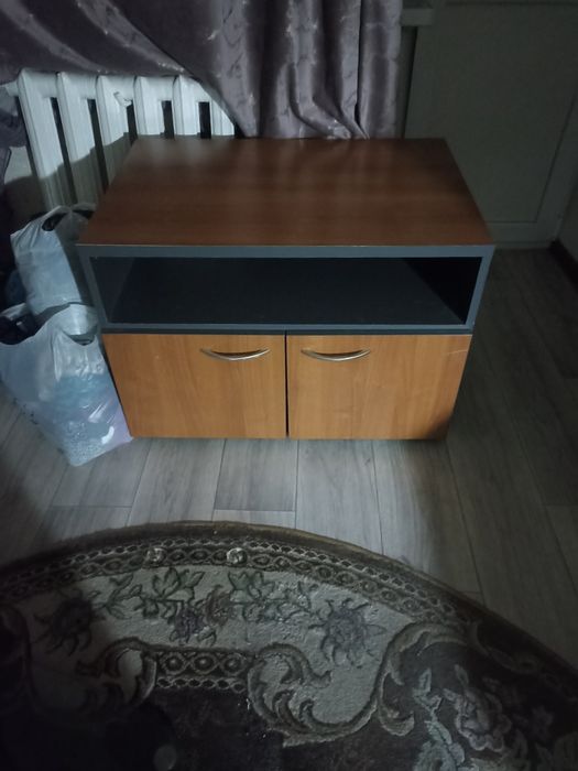 Стол тумба деревянный