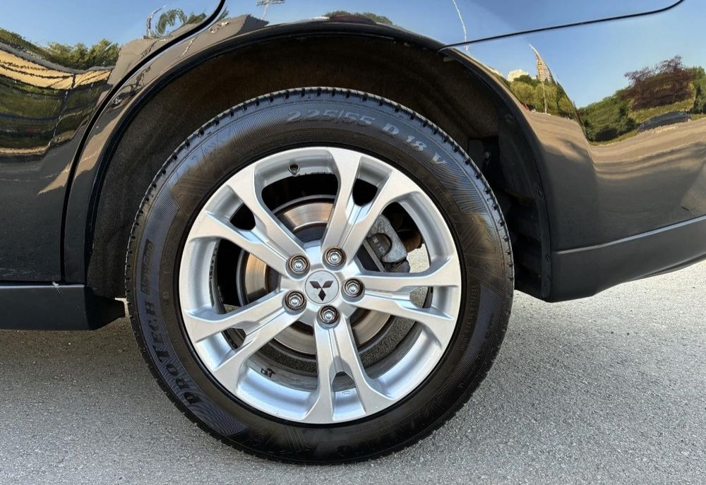 Vând urgent mitsubishi outlander 4x4