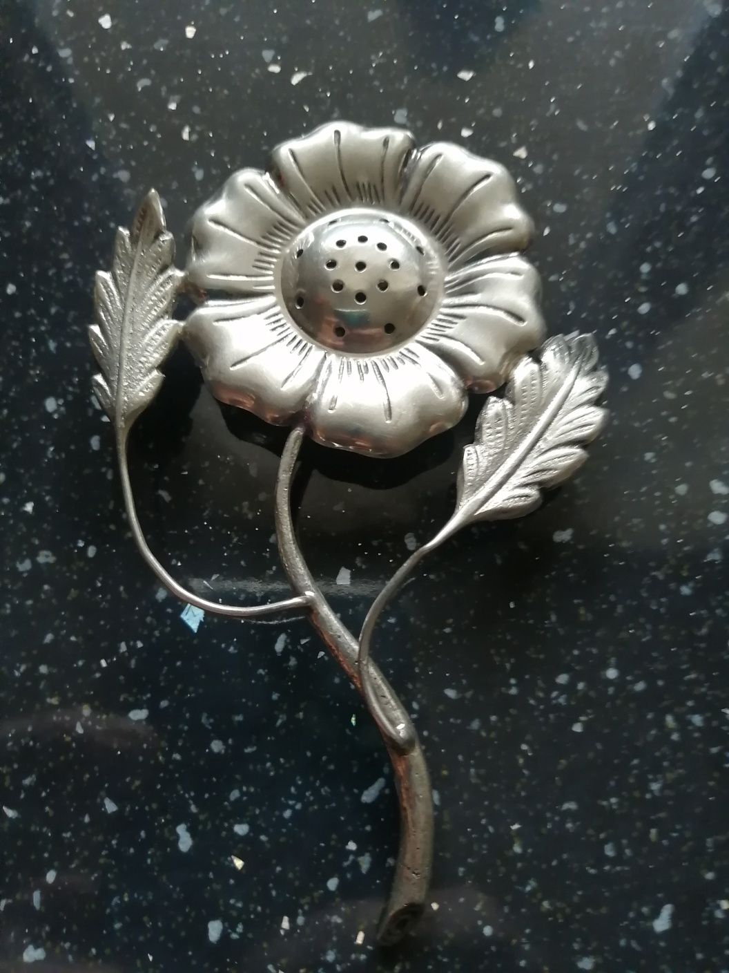 Floare decorativa margaretă din Argint 830.