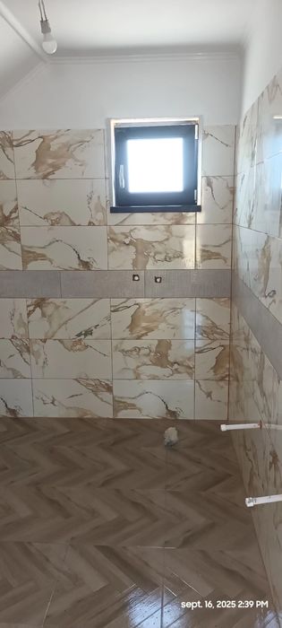 Casa la gata merita vazuta