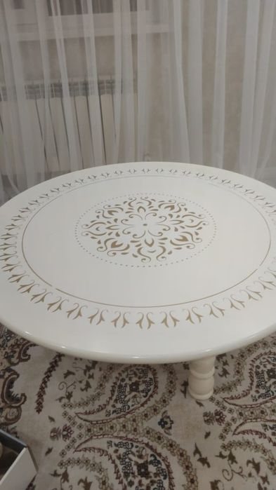 Кухонный стол сатылады