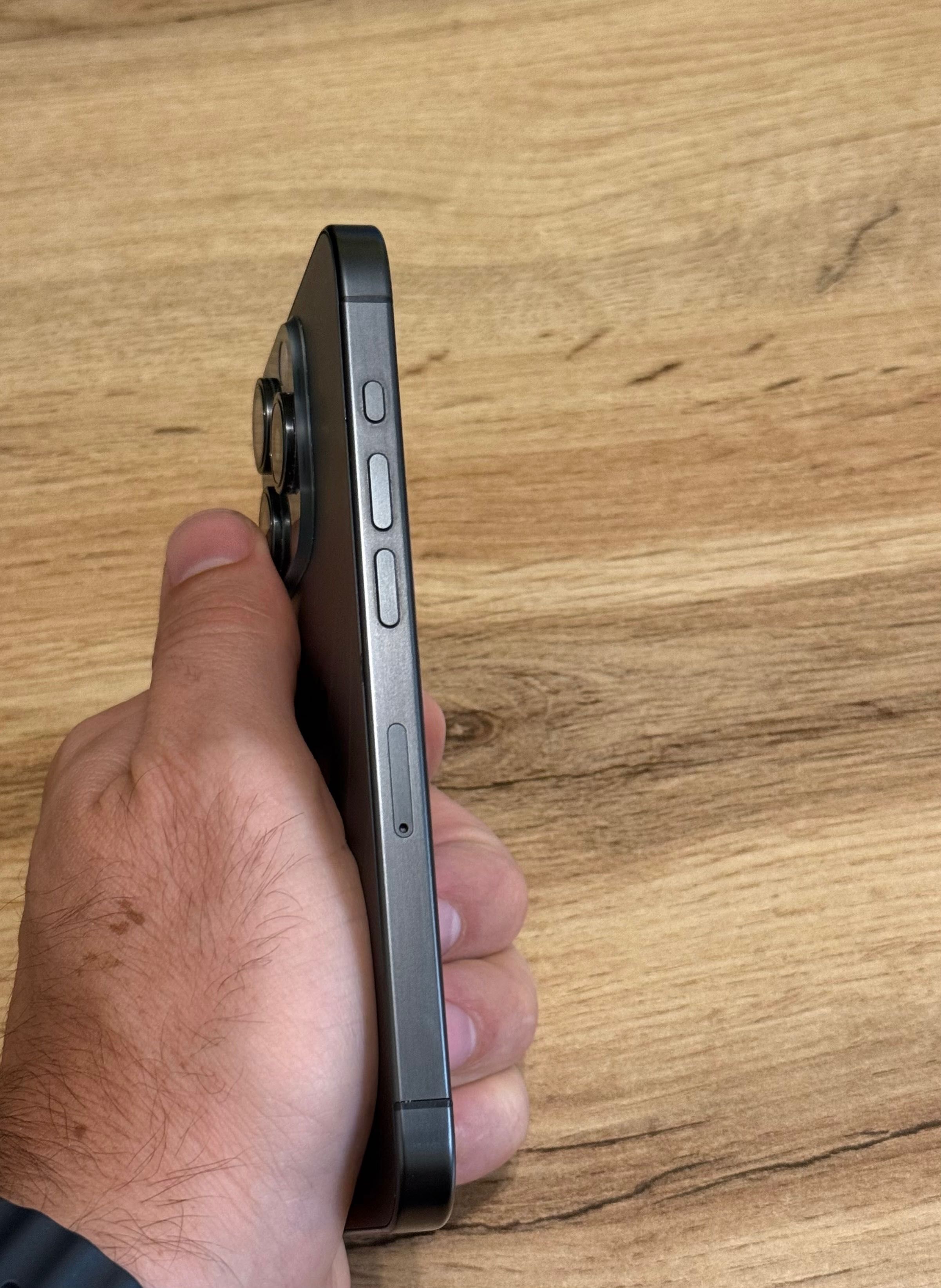 iPhone 15 Pro 128 Gb Black Titanium
