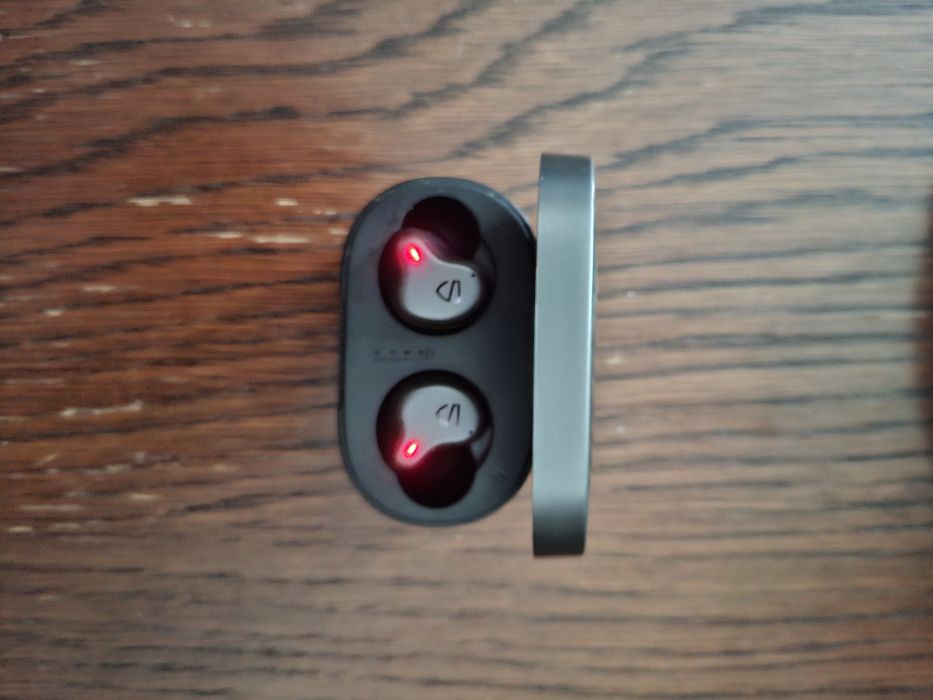 Casti wireless+ Soundpeats.